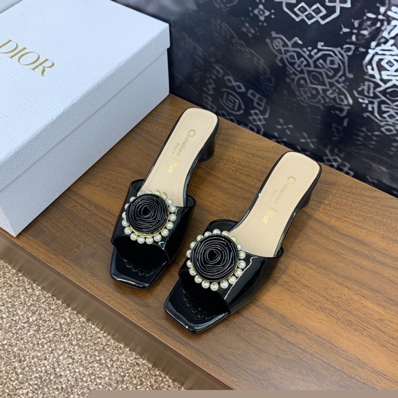 ch**an D*or slippers